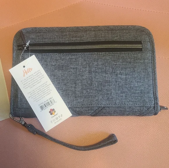 Lug Charcoal Quilted Wristlet - Picture 4 of 6